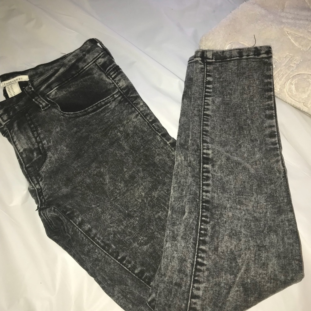 Acid wash skinny jeans